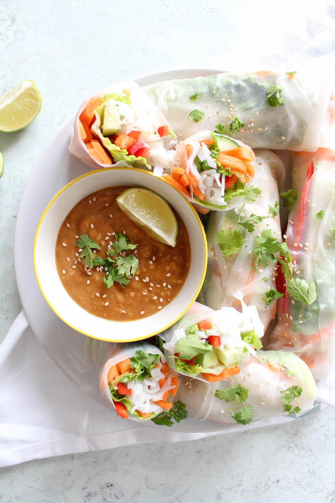 Thai Sommer Rolls with Peanut Dipping Sauce