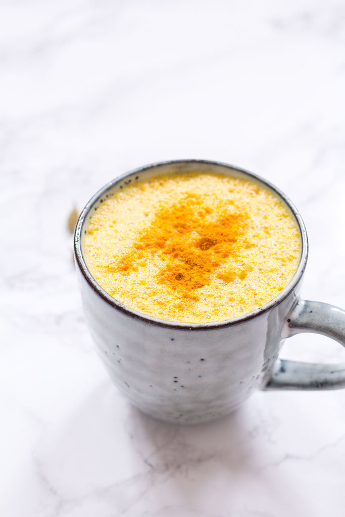 Easy Turmeric Latte - Golden latte Recipe with Almond Milk